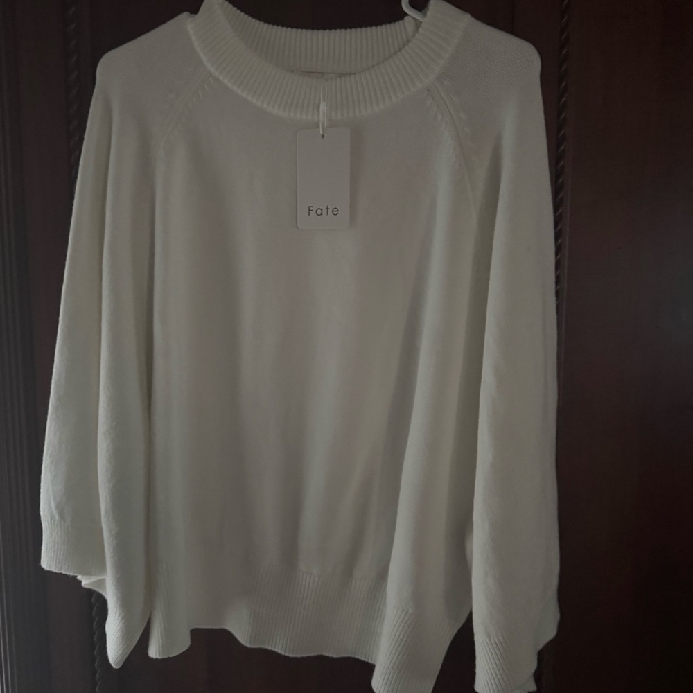 Fate Women's Snow White Sweater